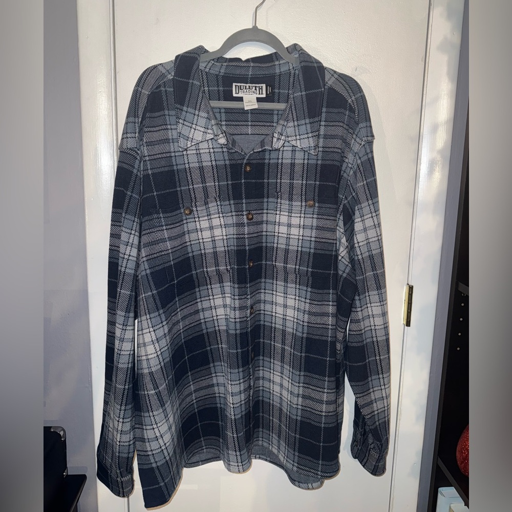 Duluth Trading Co Blue Men's T-Shirt Flannel Standard Fit Shirt